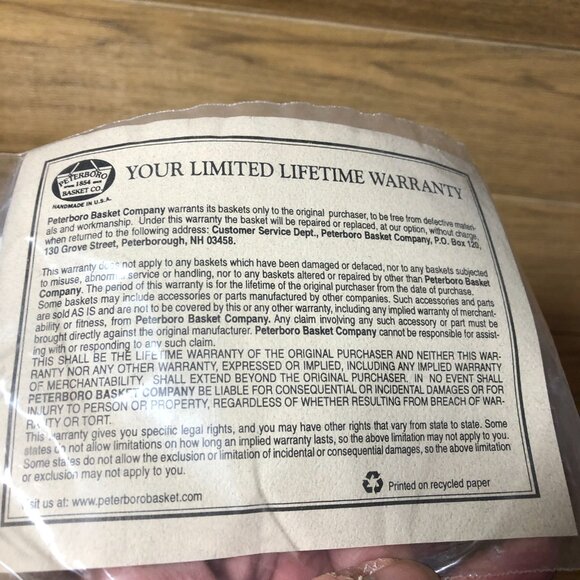 Vintage Peterboro handcrafted round basket with  handle, red merlot liner - Picture 3 of 10